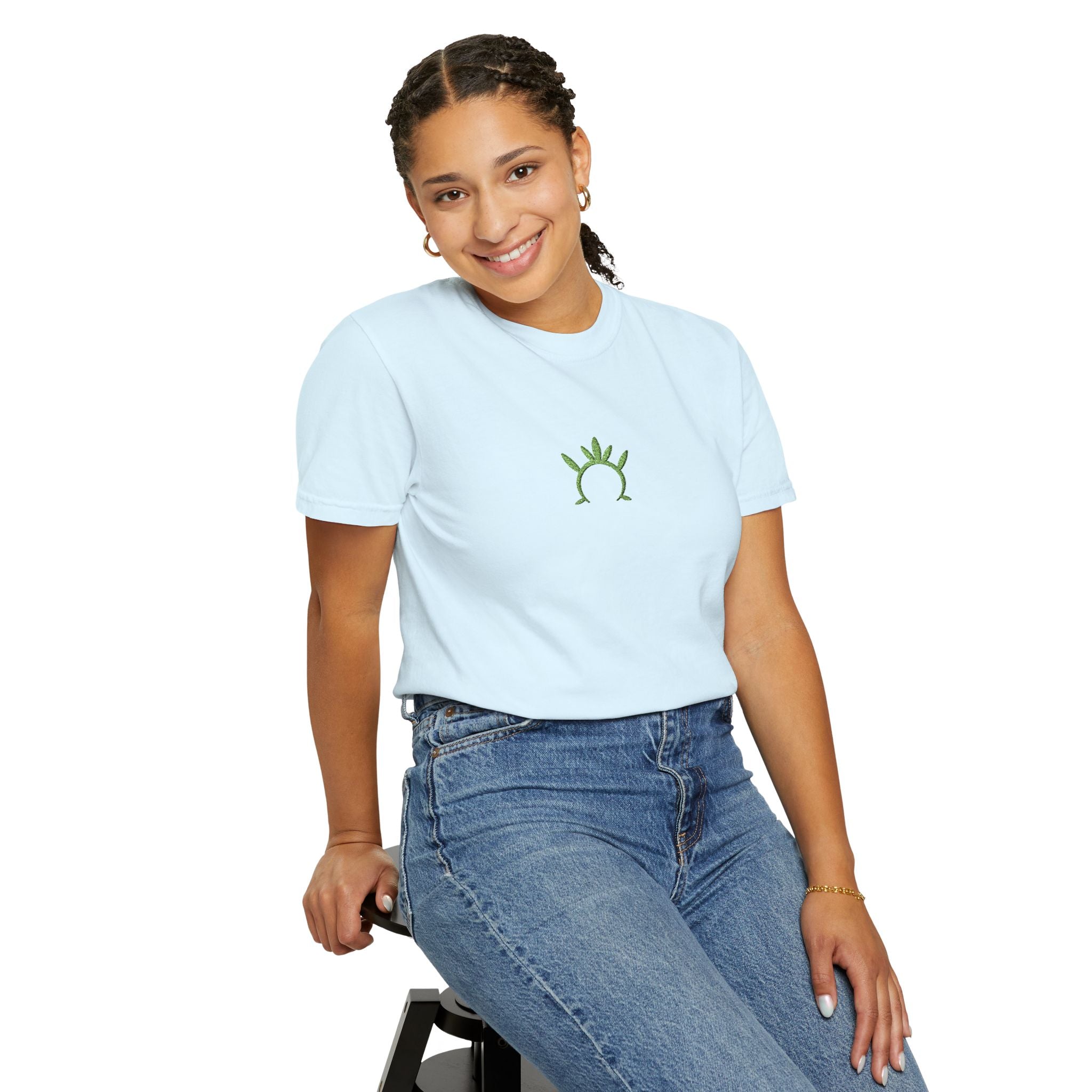 0650 Unisex Embroidered T-shirt